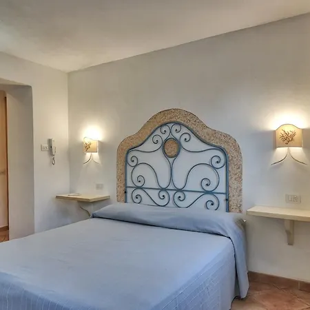Luxury Villas *